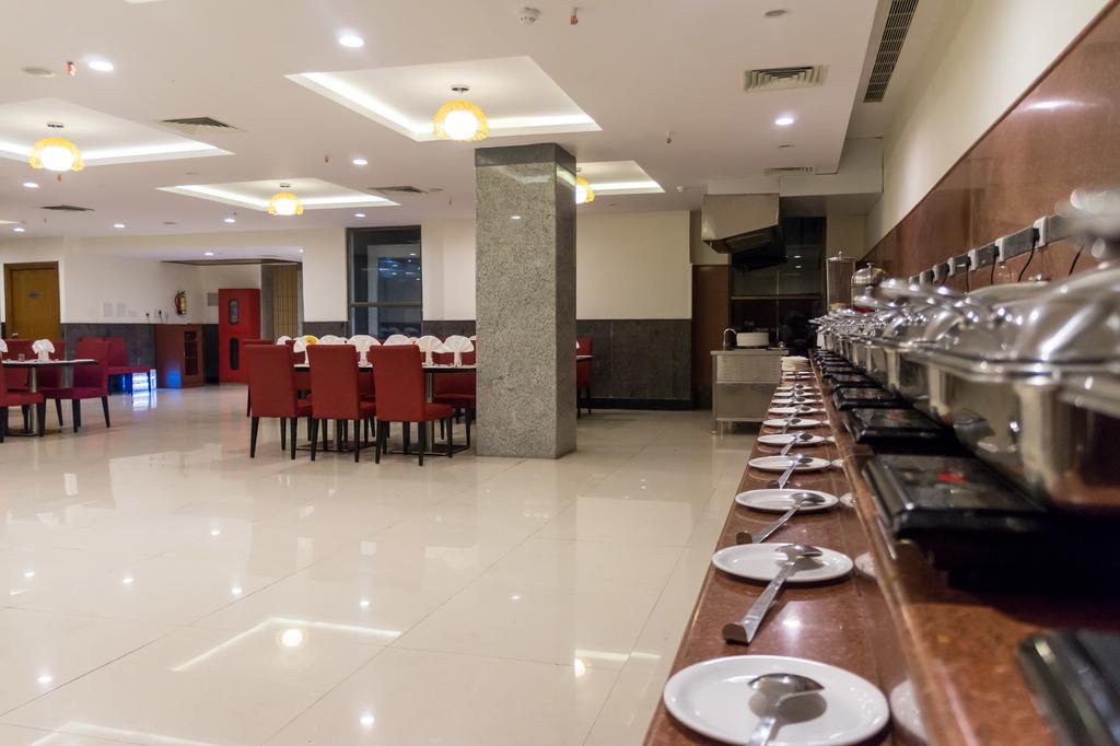 Hotel Saptagiri Hyderabad Exterior foto